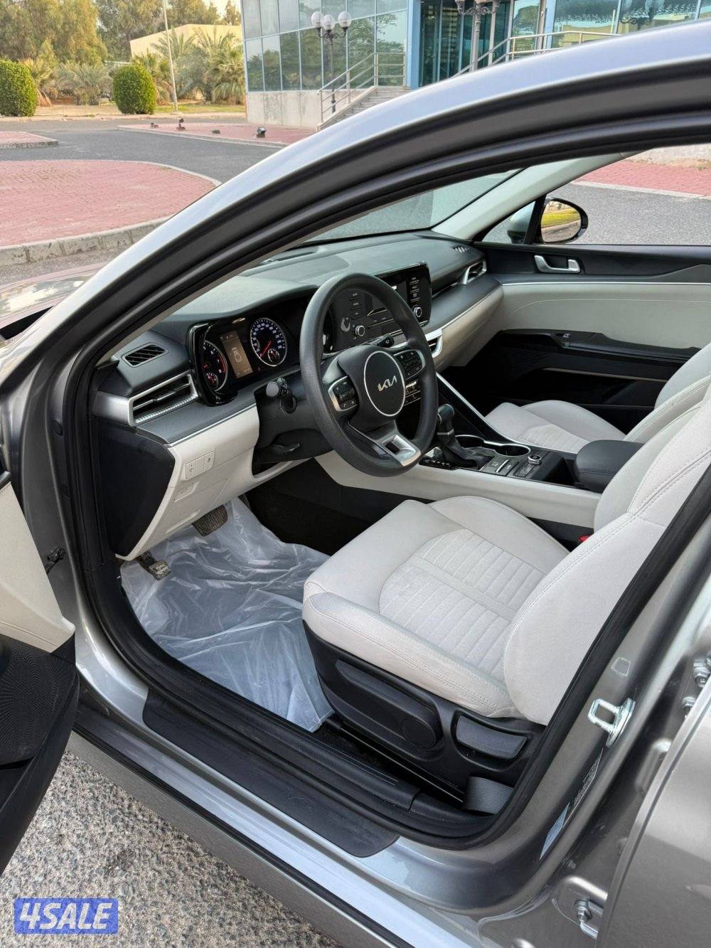كيا K5 موديل 2023 قمه بالنظافه شرط الفحص الكامل11