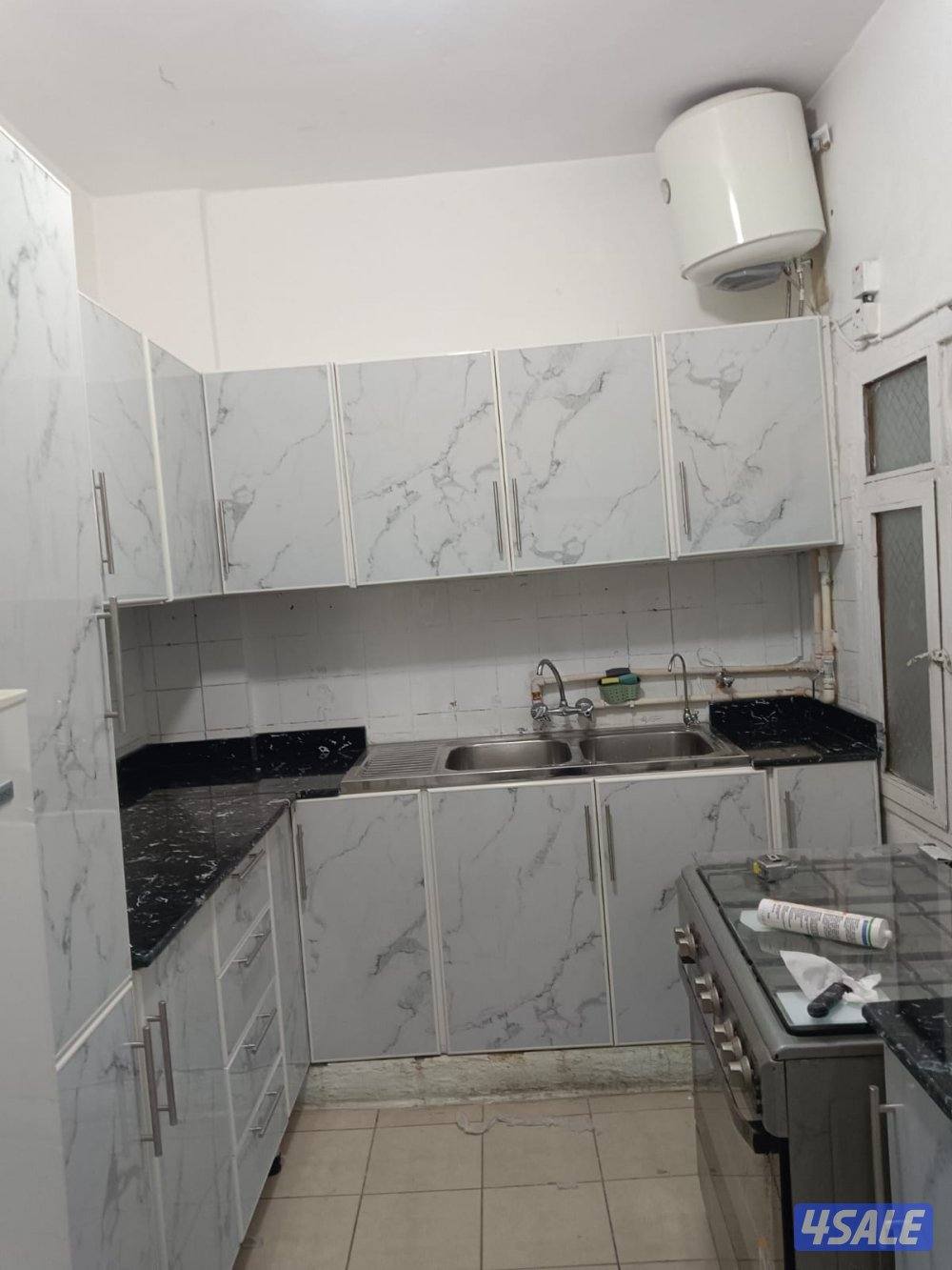 فني وصيانة مطابخ المنيوم فك وتركيب ونقل جميع انواع المطابخ وتبديل مفصل3