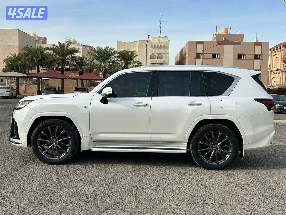 LX 600  صبغ الوكالة ماشي 49 الف 6 سلندر صبغ الوكالة سيرفس وكالة3