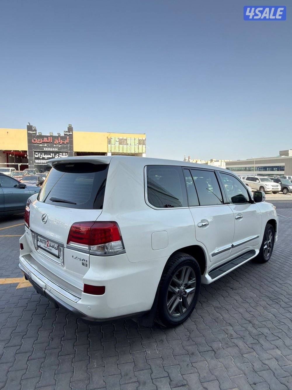 لكزس LX570 موديل 20144