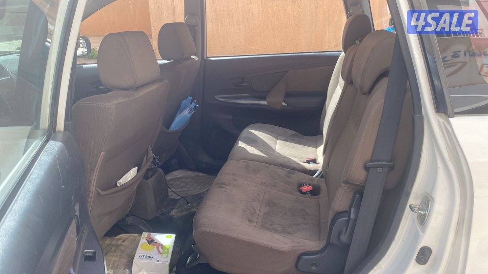 تويوتا افانزا ٢٠١٦5