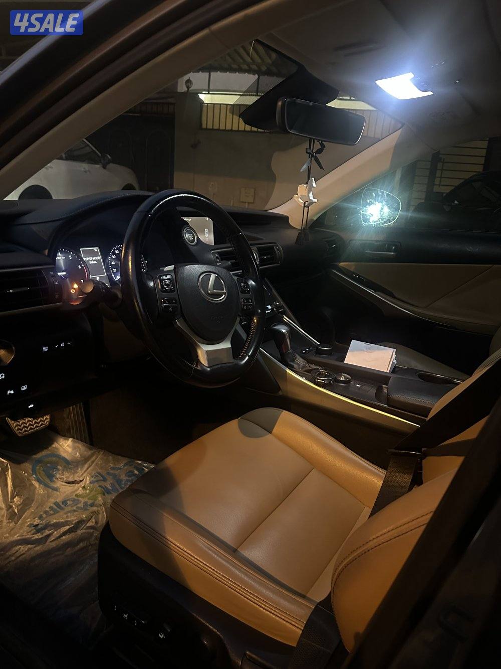 لكزس is200 شرط الفحص0