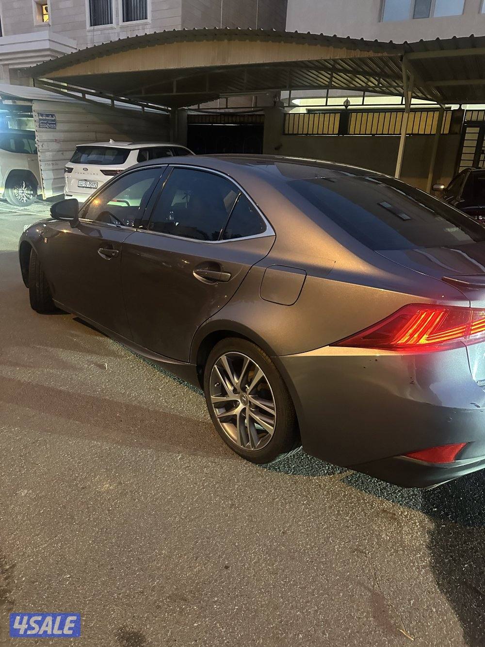 لكزس is200 شرط الفحص3