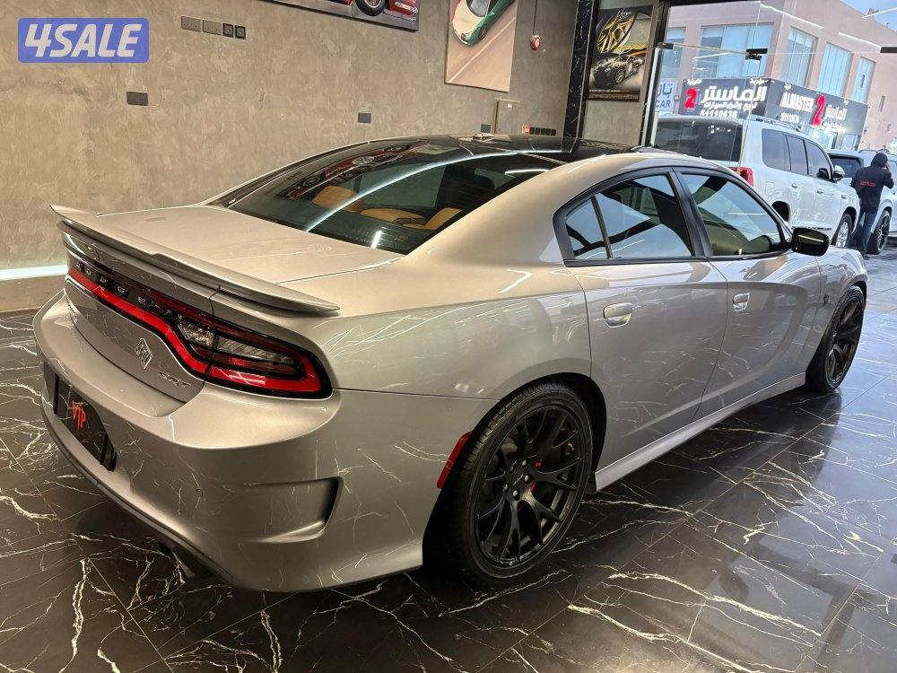 تشارجر SRT هيلكات8