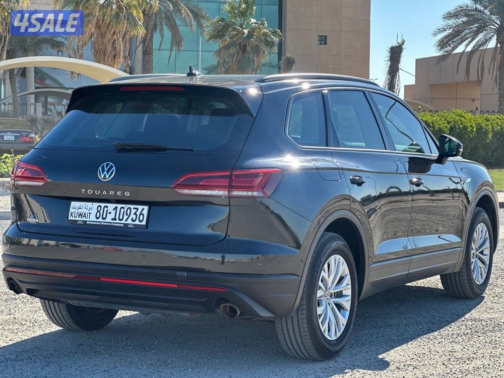 للبيع فولكس فاجن طوارق v6 ماشي ٥٠ الف كيلو3