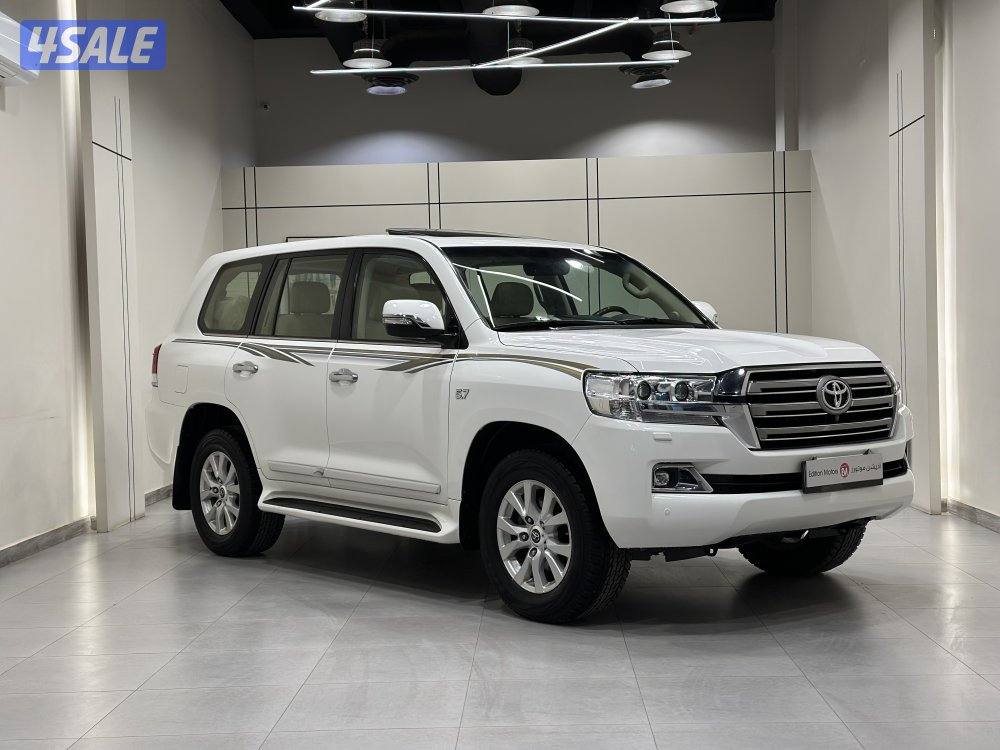 لاندكروزر VXR1