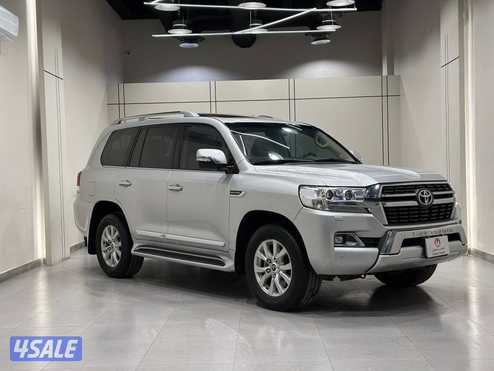 لاندكروزر VXR1