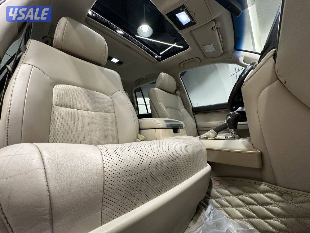 لاندكروزر VXR5