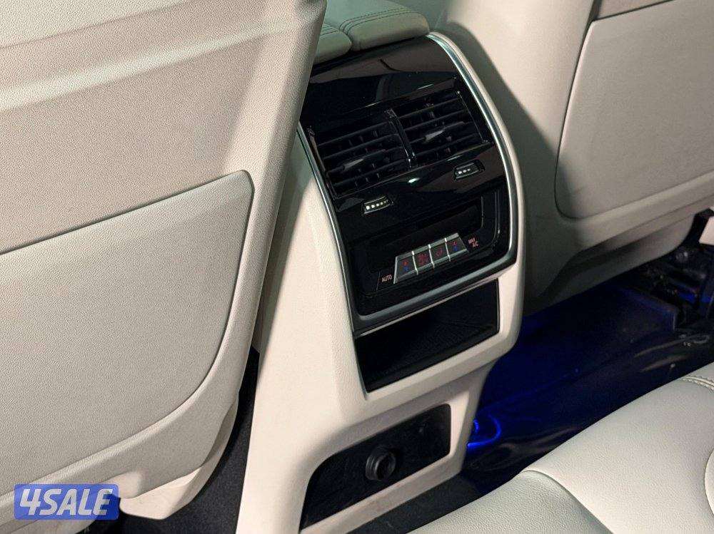 بي ام دبليو X6 وكالة تحت الكفالة موديل ٢٠٢٣ عداد ٦٤ الف كيلو9