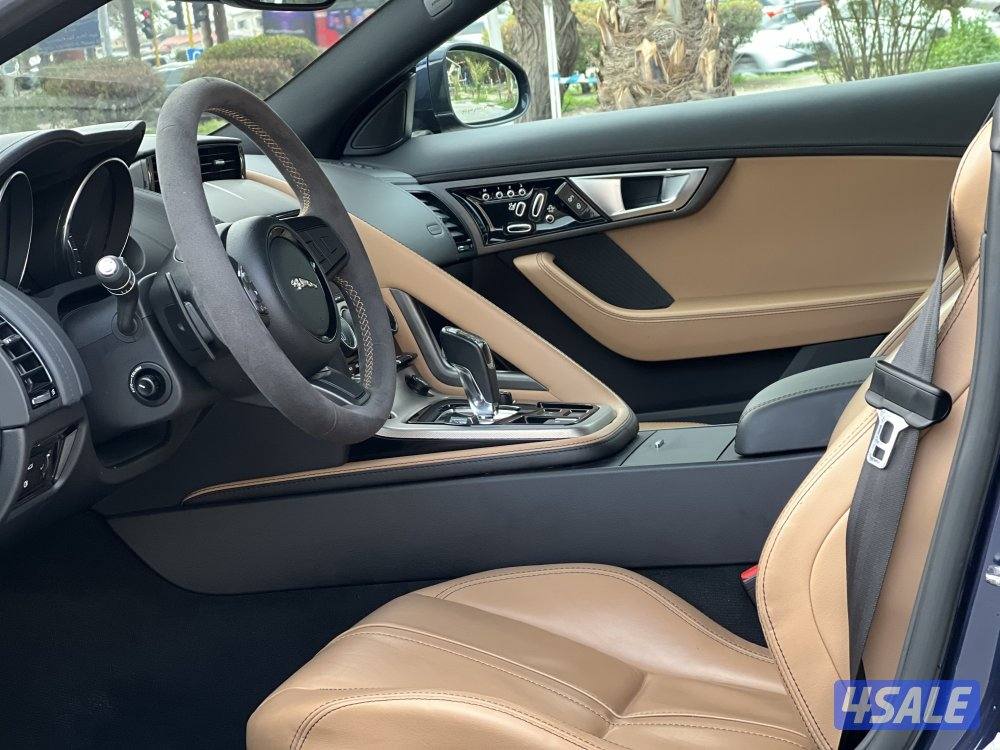 جاكوار F-type موديل 2015 العداد 40 الف3