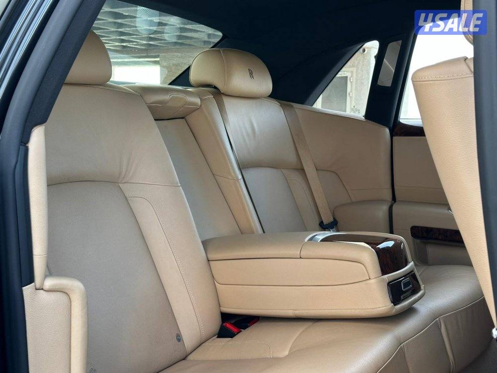 رولزGHOST موديل2010 عداد46الف وارد الغانم سيرفس منتظم10