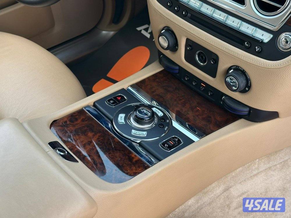 رولزGHOST موديل2010 عداد46الف وارد الغانم سيرفس منتظم12