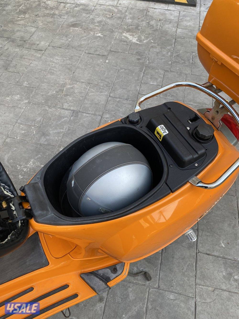 Vespa 50cc  للبيع فيسبا ايطالي اصلي ٥٠ سي سي ماشي الف نضيف جداً1