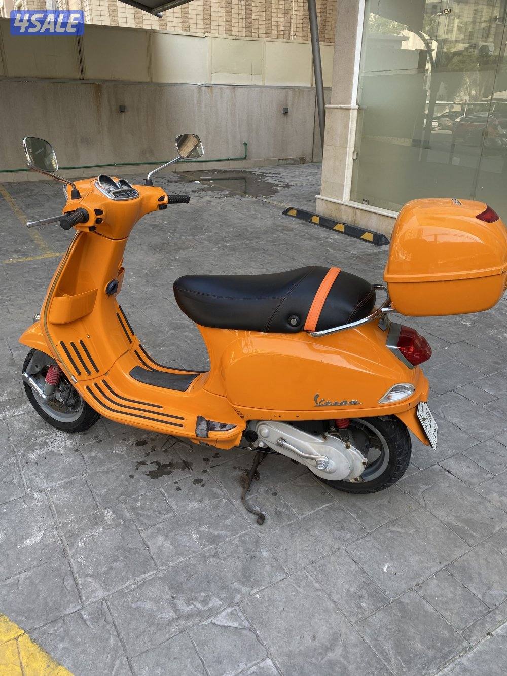 Vespa 50cc  للبيع فيسبا ايطالي اصلي ٥٠ سي سي ماشي الف نضيف جداً5