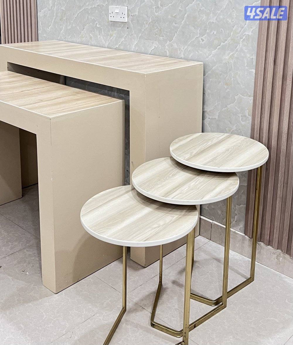 صاله كامله شامل الكنب و السجاد و الكونسول مع طاولات ضيافه1