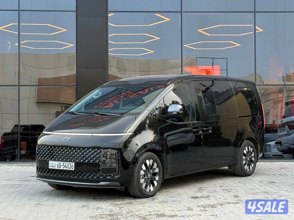 HYUNDAI STARIA _2022 عداد 12 الف فقط1