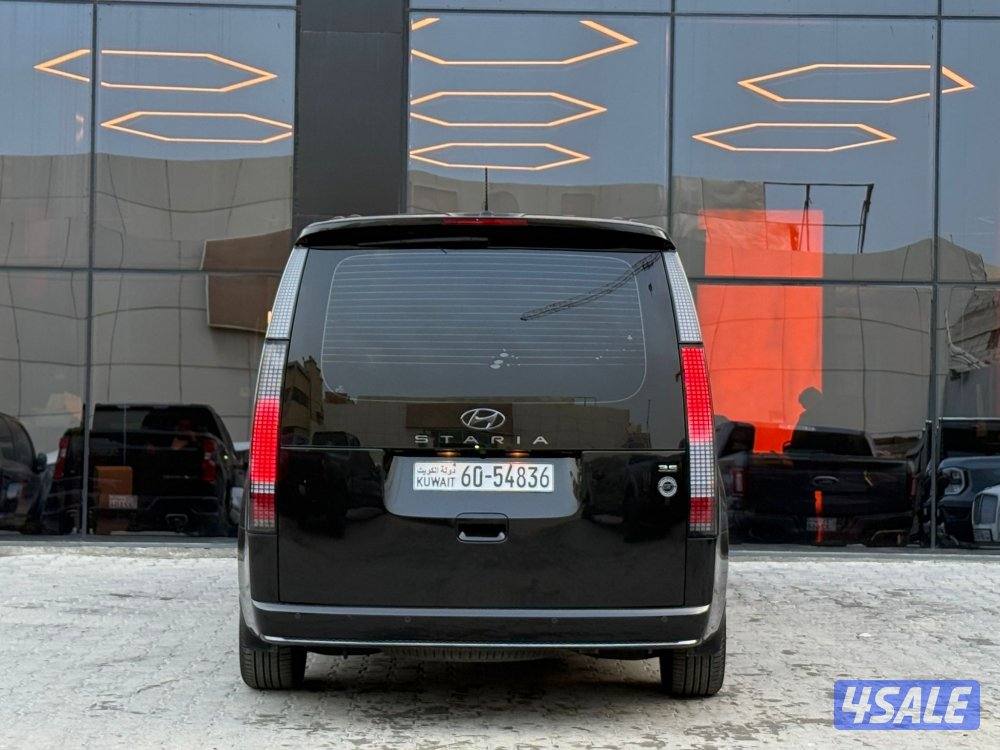 HYUNDAI STARIA _2022 عداد 12 الف فقط5