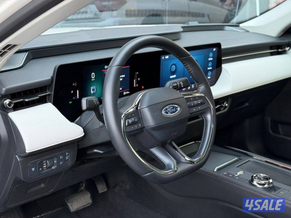 FORD TAURUS _2024 عداد 29 الف فقط6