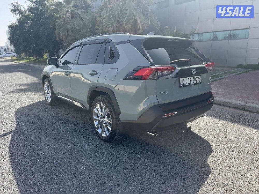 للبيع راف شبه جديد عدد اثنين ريموت سرفس الوكاله عدد ٥٠ الف صبغ الوكاله1