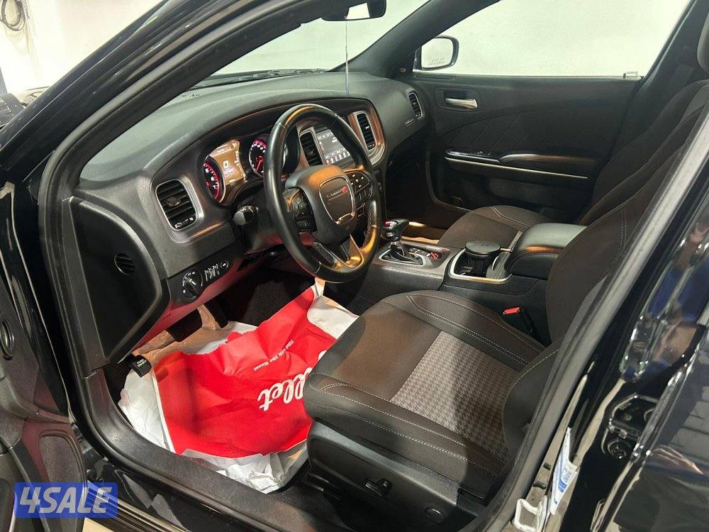 Dodge Charger SXT 20235