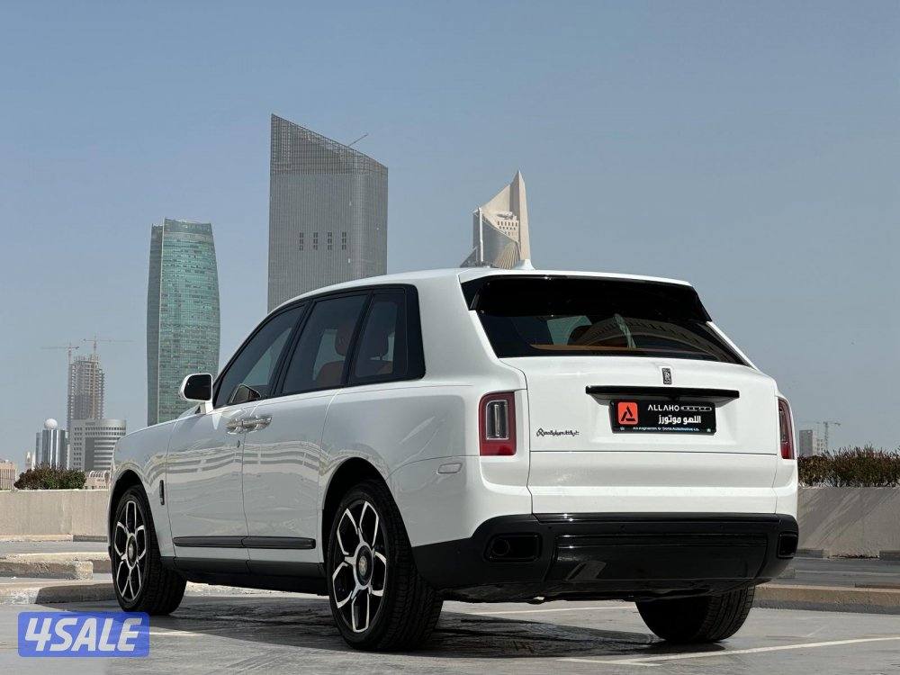 رولزرويسCULLINAN BLACK BAGموديل2023 عداد14الف وارد الغانم تحت الكفاله4