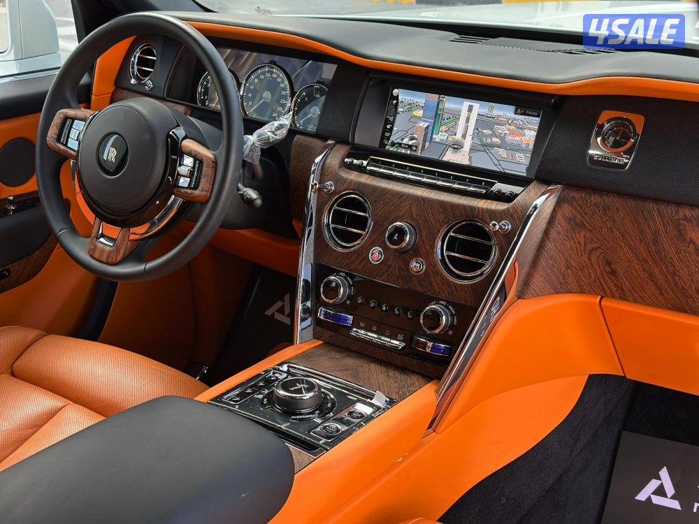 رولزرويسCULLINAN BLACK BAGموديل2023 عداد14الف وارد الغانم تحت الكفاله6