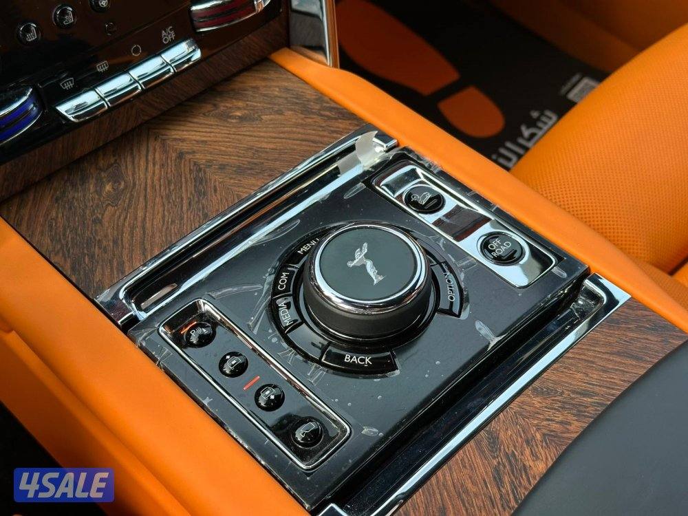 رولزرويسCULLINAN BLACK BAGموديل2023 عداد14الف وارد الغانم تحت الكفاله11