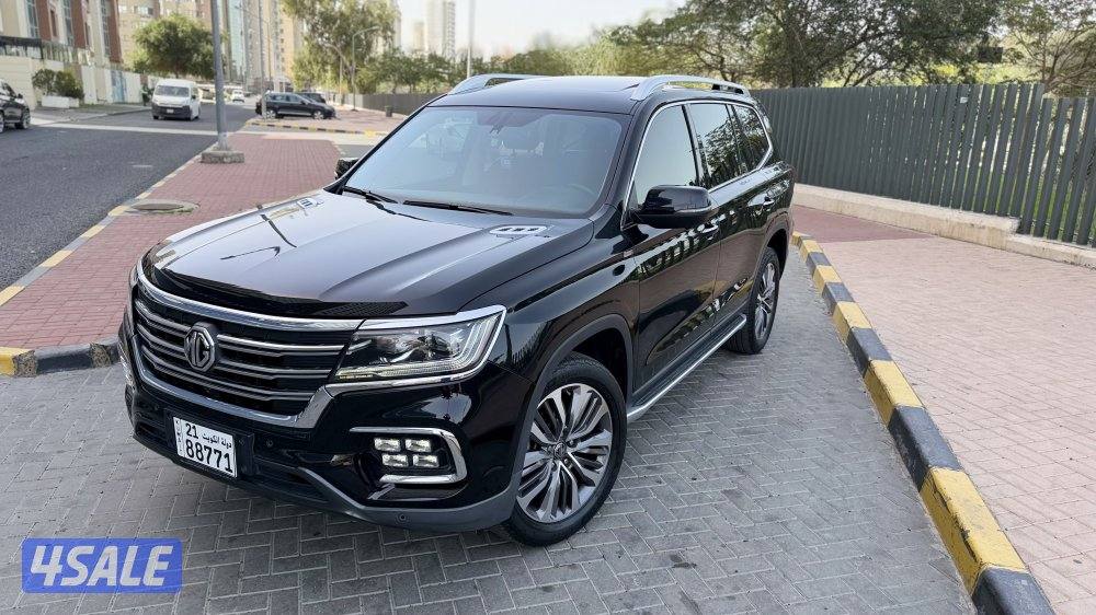 MG-RX8 2023 بحالة الوكالة1