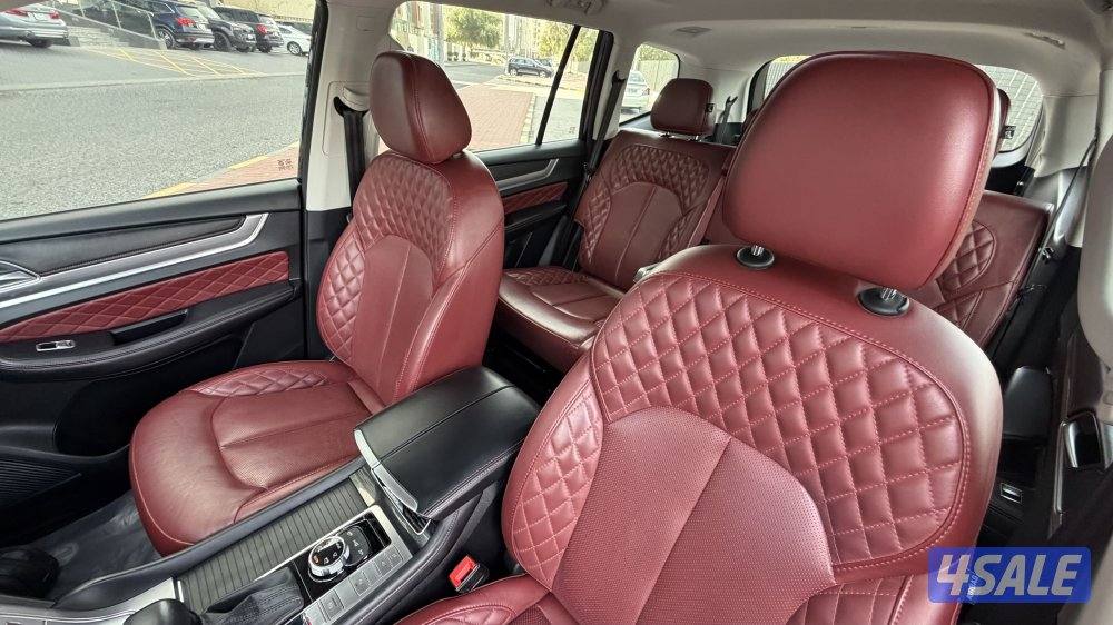 MG-RX8 2023 بحالة الوكالة5