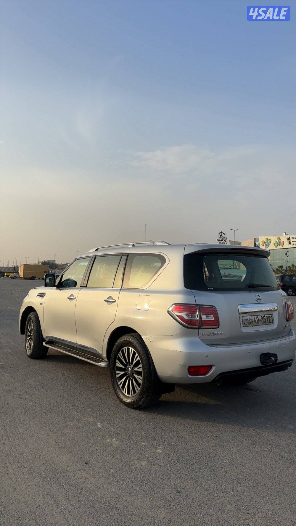 للبيع باترول بلاتينيوم 20162