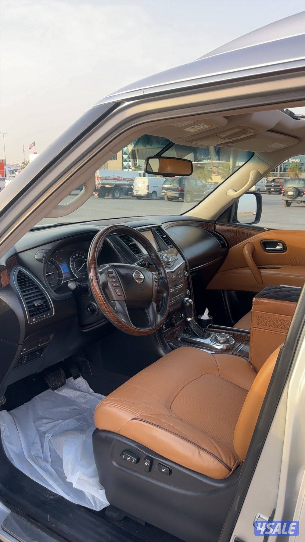 للبيع باترول بلاتينيوم 20165