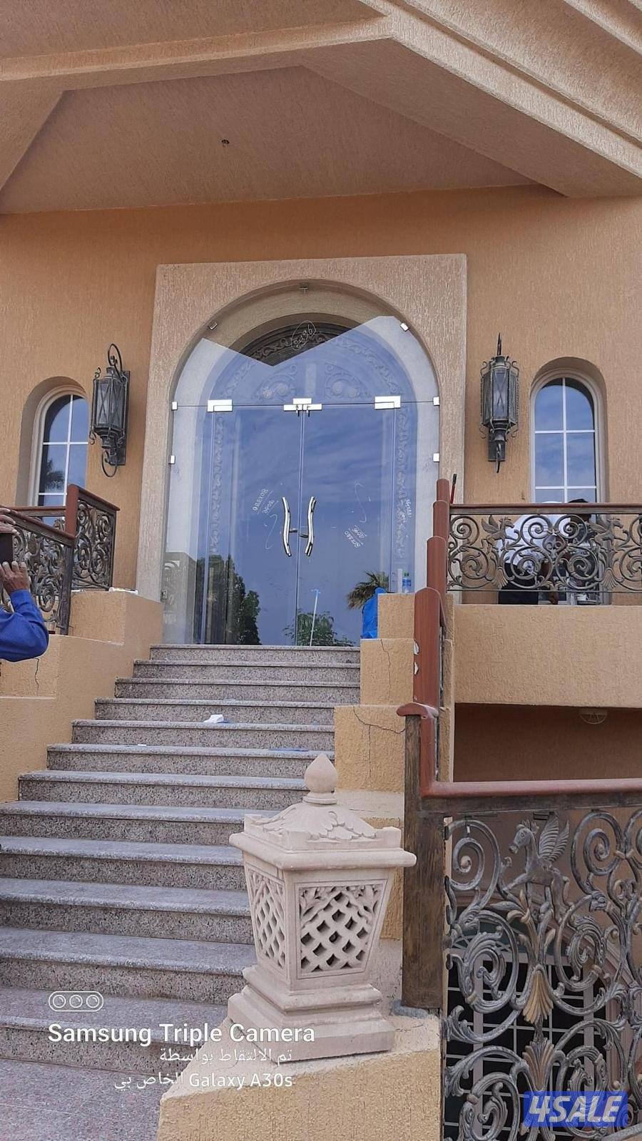 توريد وتركيب الزجاج والمرايا والرسم على الزجاج والمرايا7