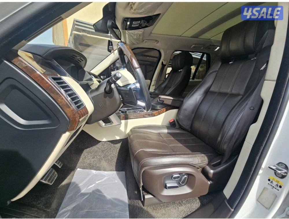 للبيع لاند روفر فوج وارد الفردان بدون سوبر 8 سلندر9