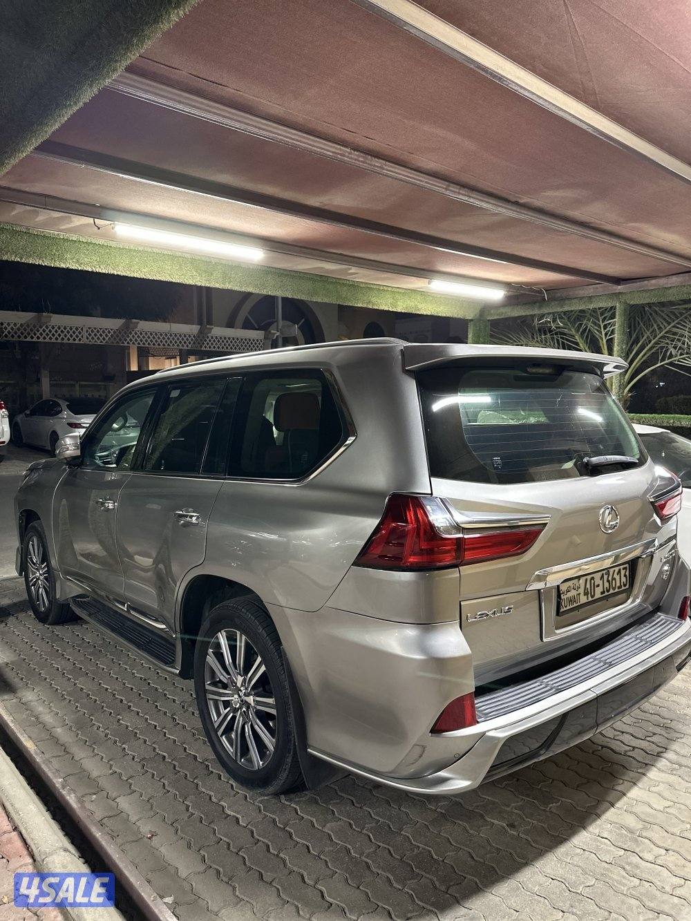 للبيع لكزس LX570 درجه اولى2