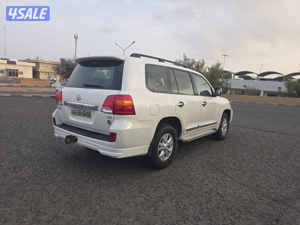 لاندكروزر GXR1