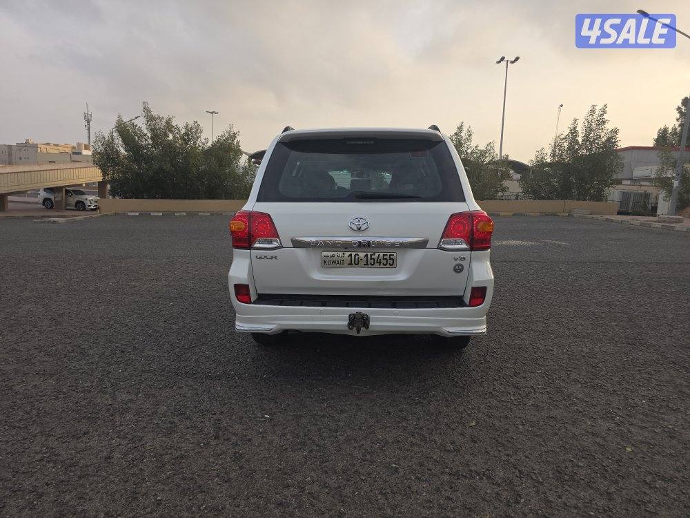 لاندكروزر GXR4