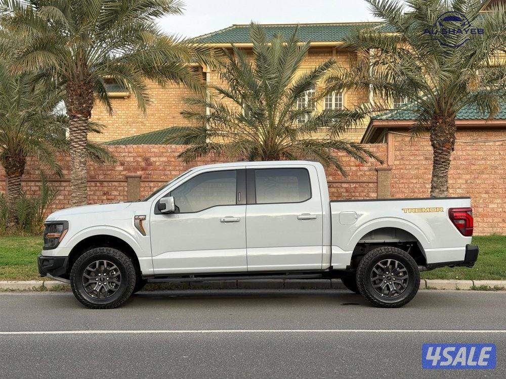 F150 تريمور 2024 عداد 14ألف فقط بحالة الوكالة6