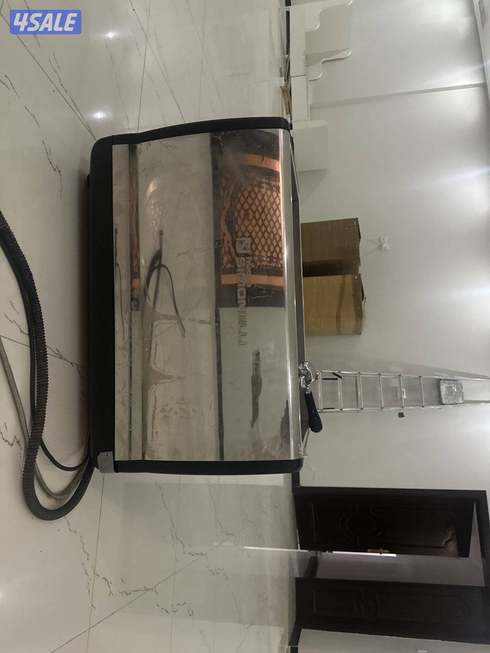 مكينة قهوة نظيفه2