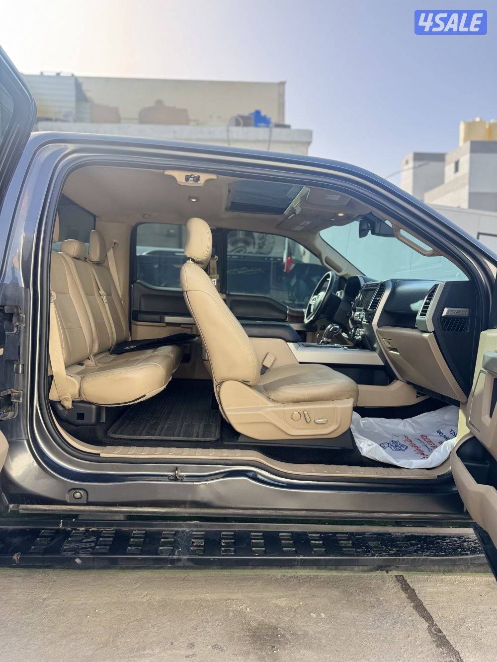 F150 LARIAT ( اعلي درجة ) 20156