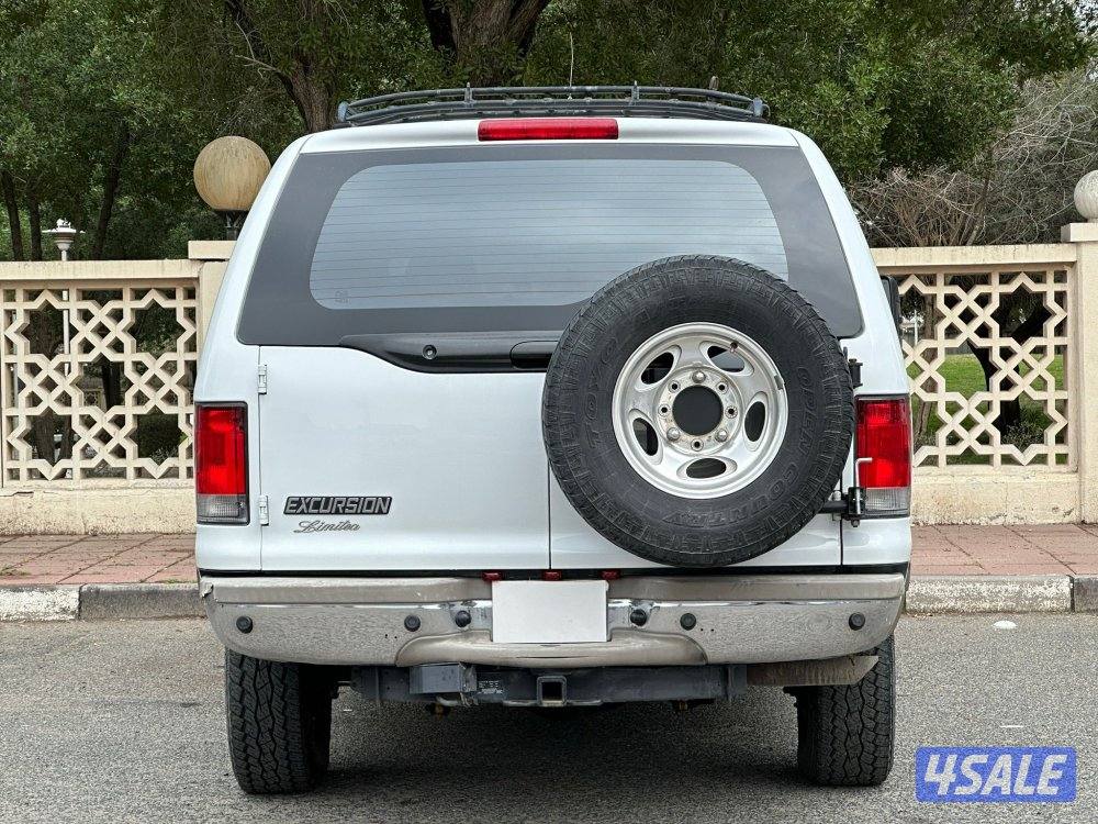 فورد اكسكيرجن مجهز للرحلات7