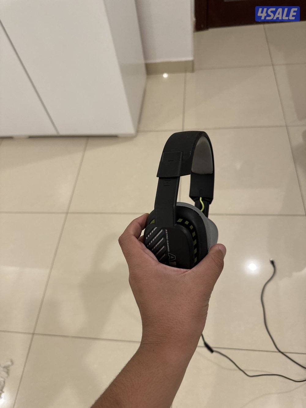 سماعة استرو A10 شرط نضيفه و شغال 100% و إذا فيها شي فلوسك مرجوعه2