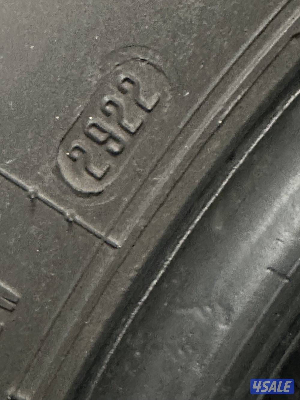 للبيع 4 تواير ميكي تومبسون2