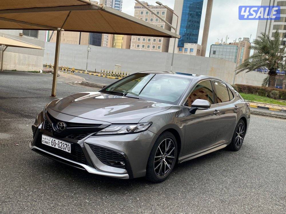 كامري SE V6 موديل 2022 عداد 30 الف كيلو فقط تحت الكفاله شرط الفحص0