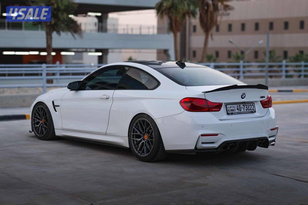 BMW M4 20155