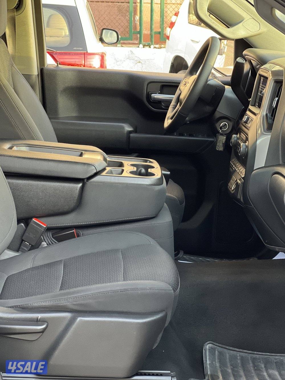 للبيع ونيت سلفرادو بحالة ممتازة9