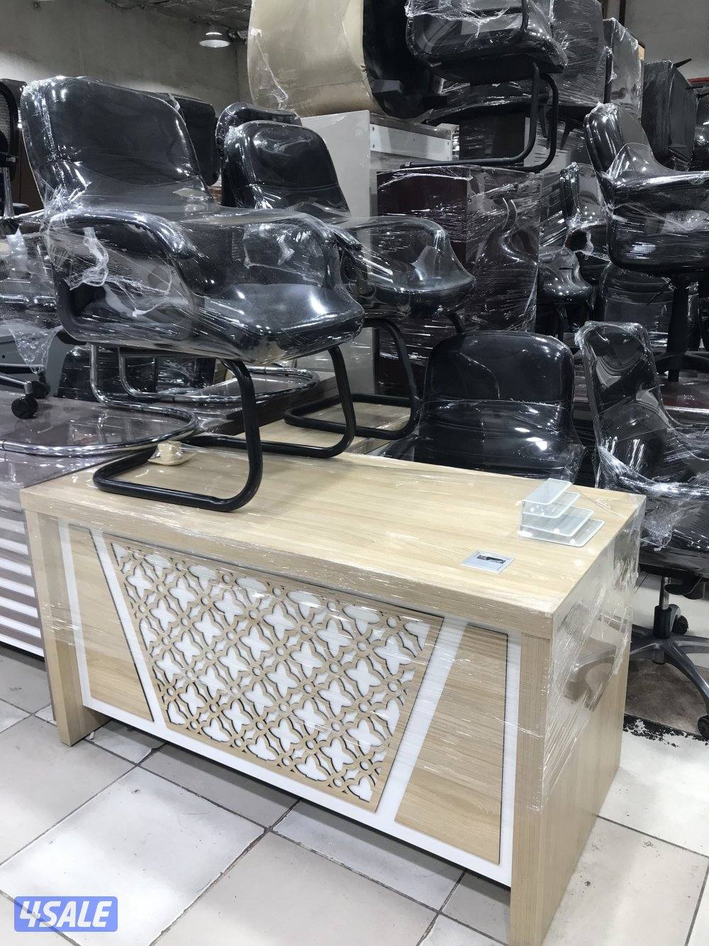 بيع الإثاث المكتبي0