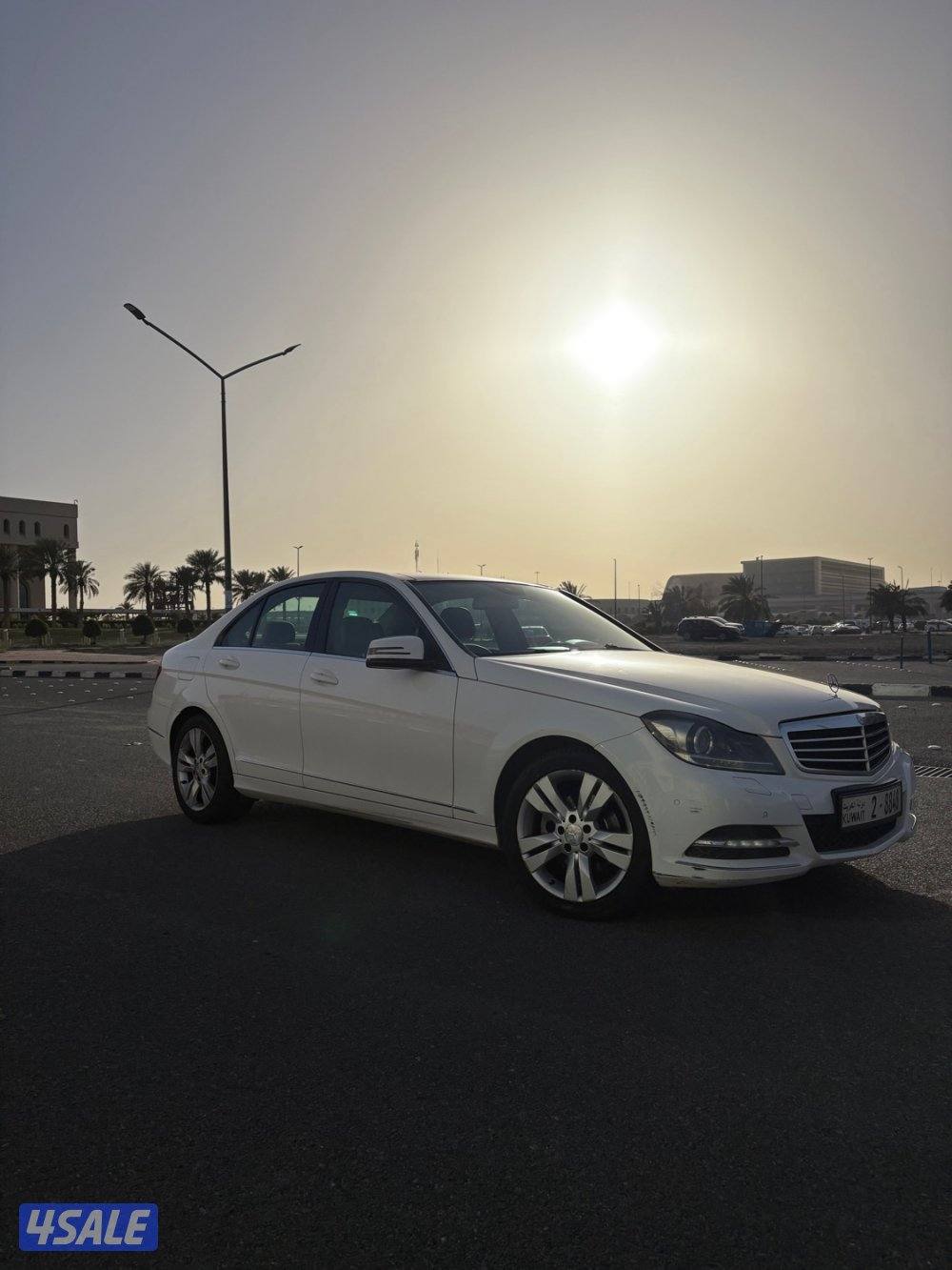 مرسيدس c-class بحالة ممتازة1