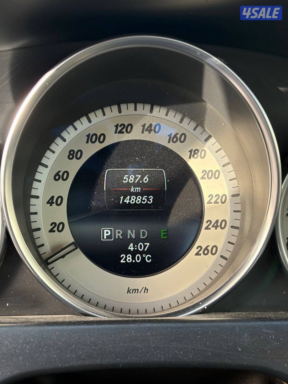 مرسيدس c-class بحالة ممتازة7