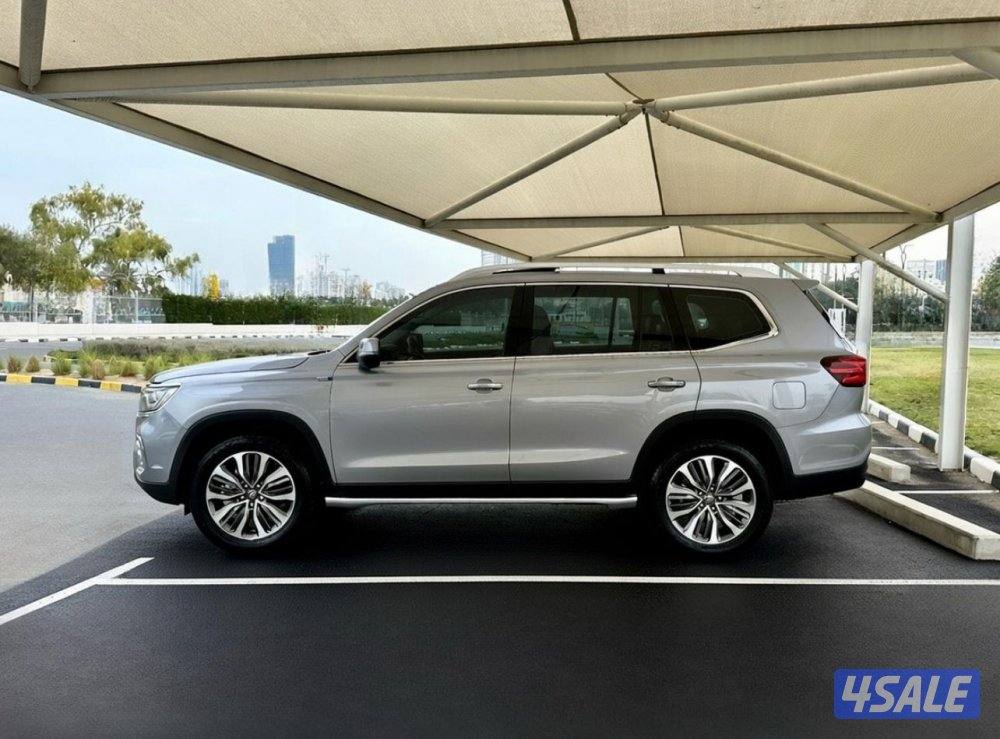 ًMG RX8 - الموديل:2024 - العداد:723