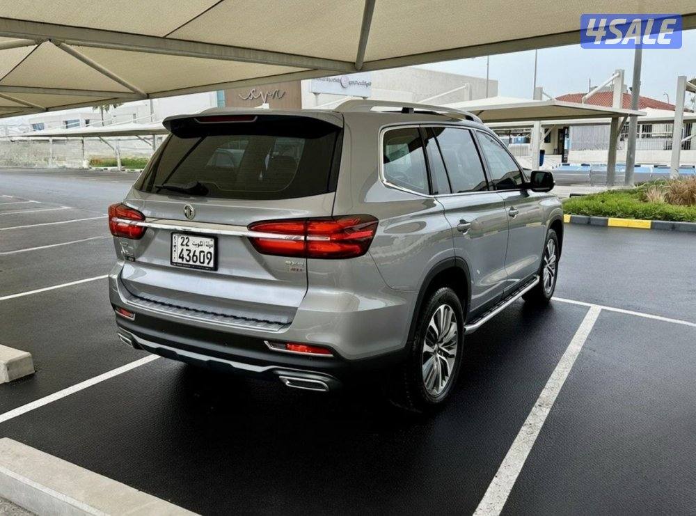 ًMG RX8 - الموديل:2024 - العداد:726